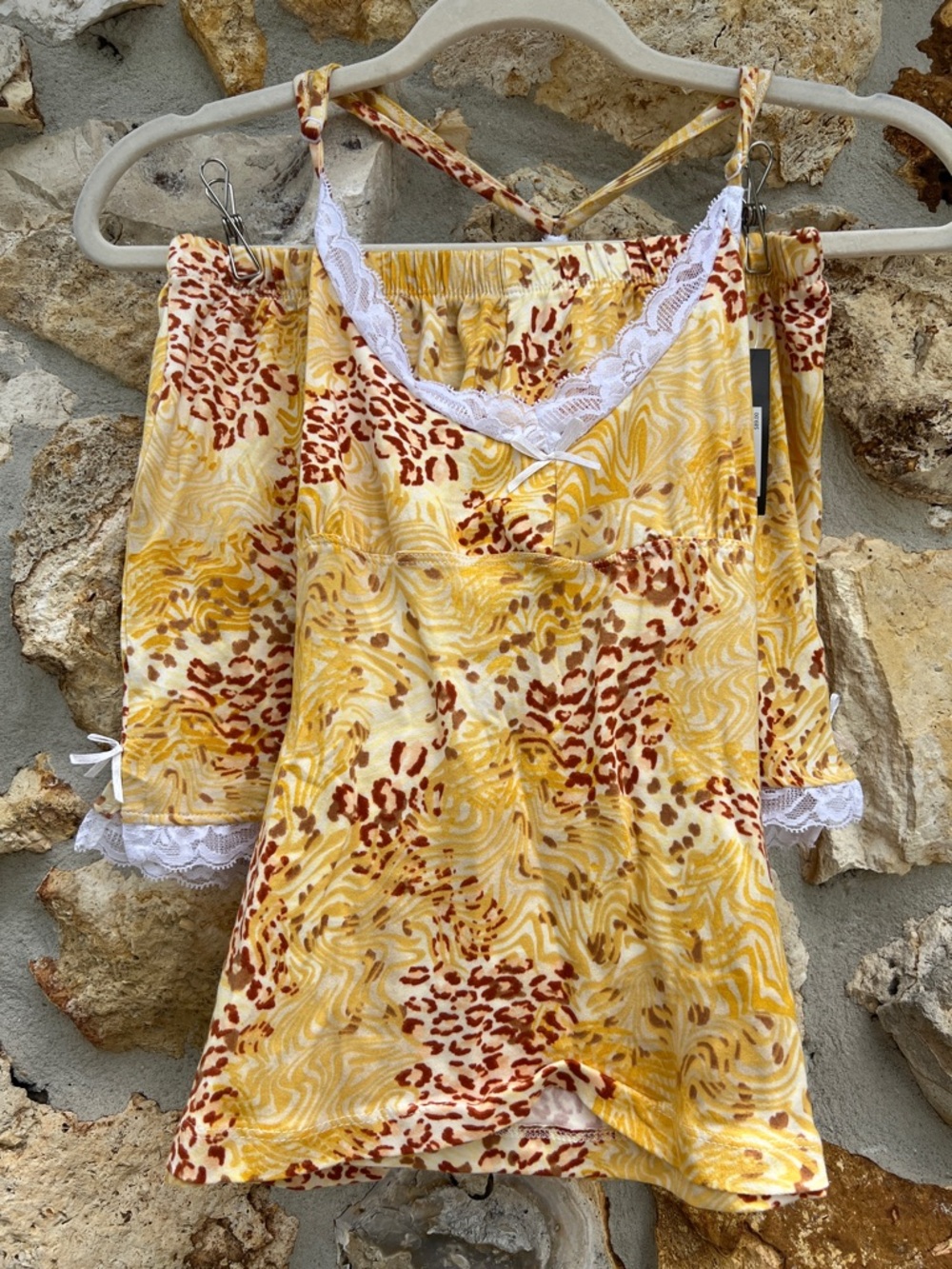Studio badgley mischka pajama set animal
Print pajamas